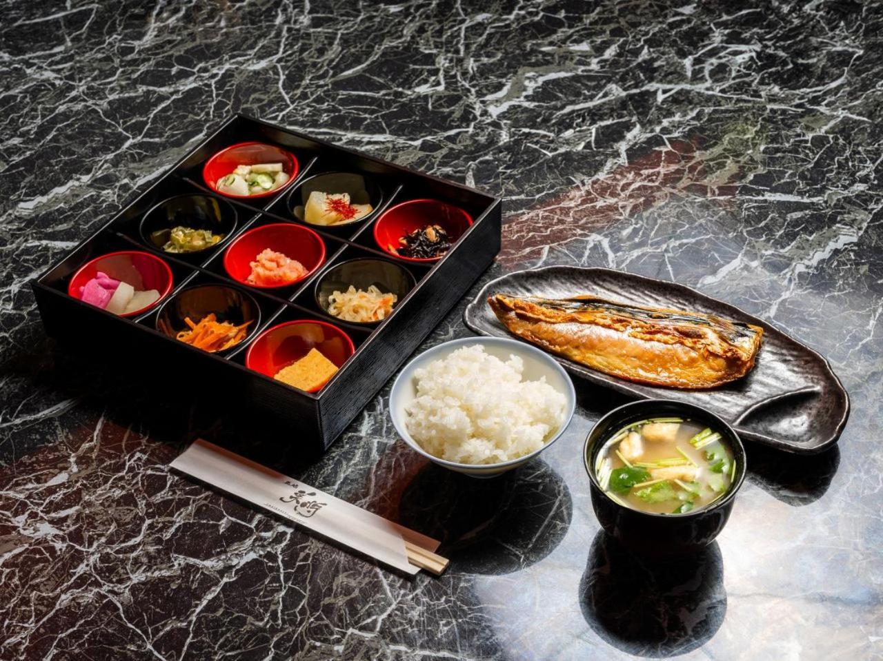 Apa Hotel Tsukiji Ekiminami Tokio Exterior foto
